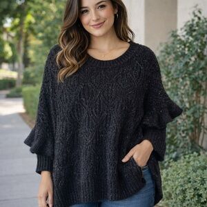 NWOT✨Old Navy‎ Women's Black Textured Crew Neck Sweater